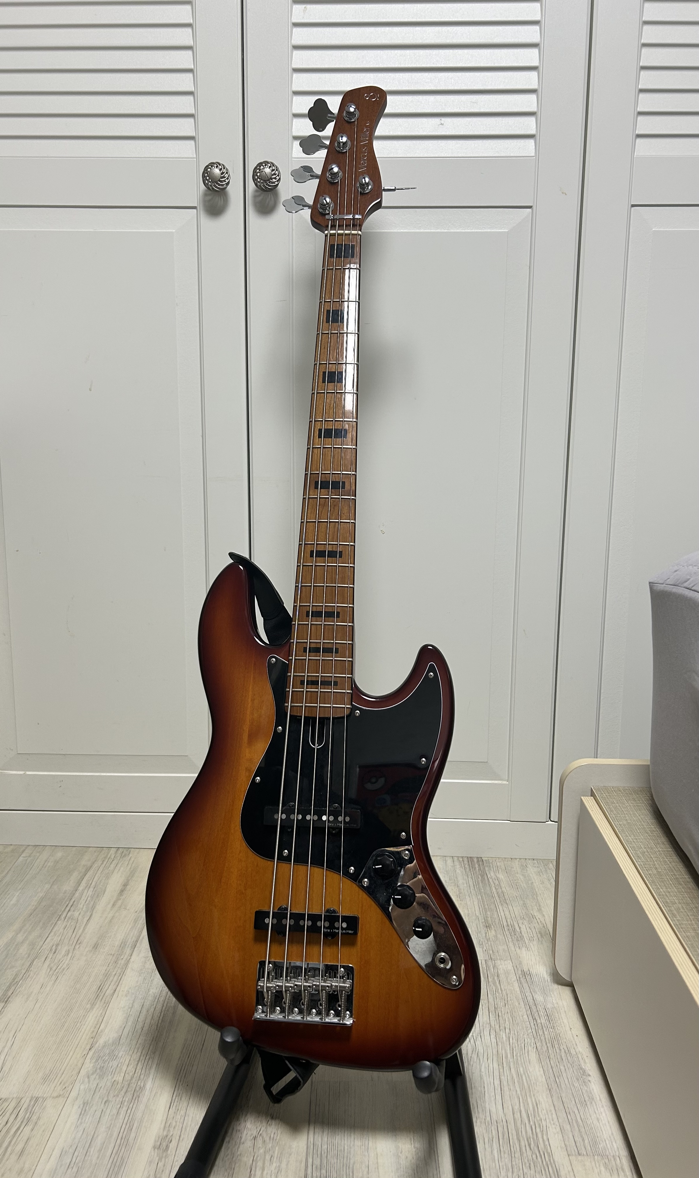 SIRE Marcus Miller V5 5현 베이스